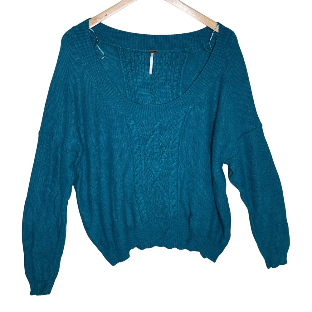 Free People Relaxed Slouchy Cable Knit Pullover Sweater size Medium Teal Blue
